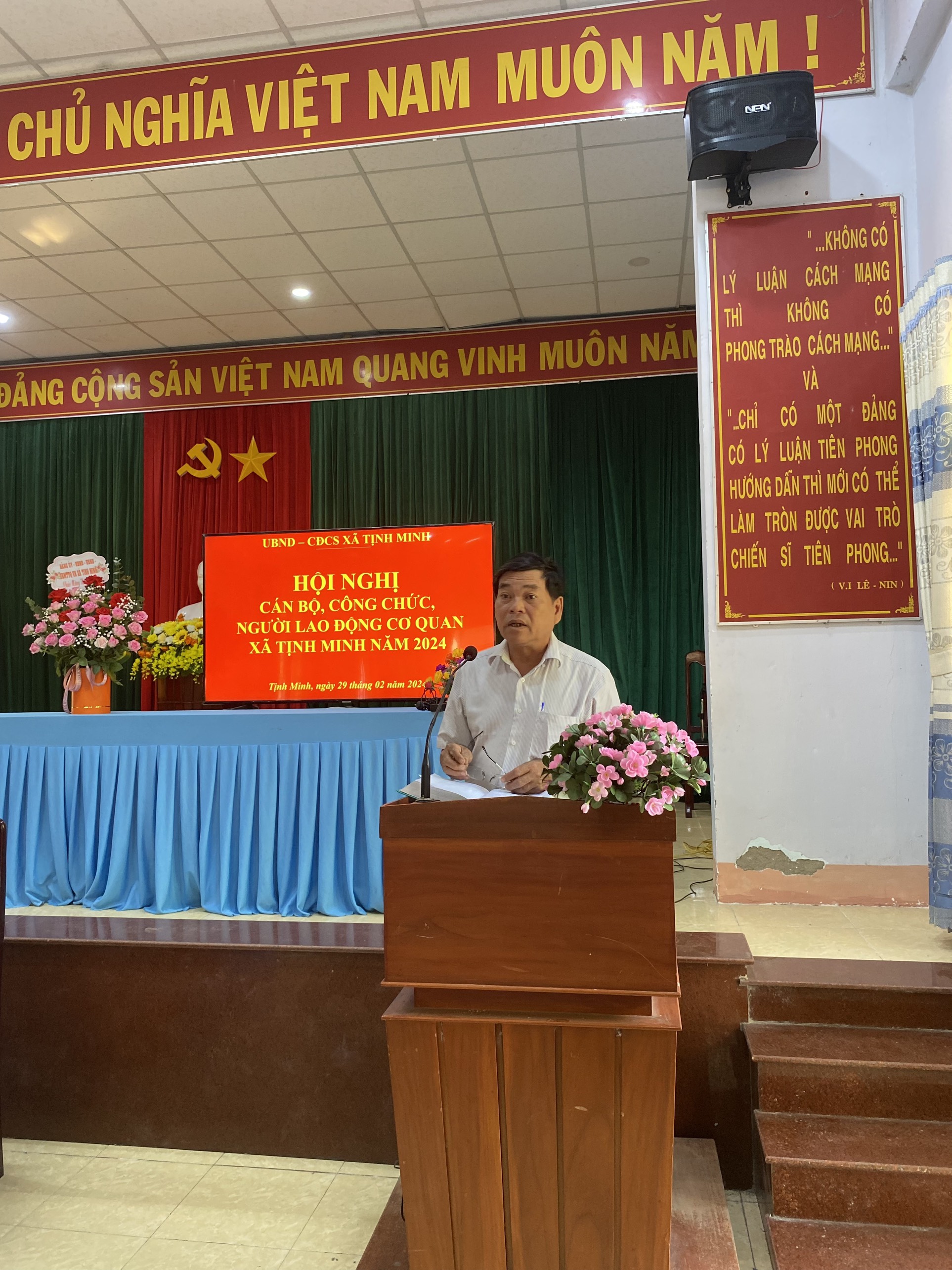 Đồng chí Lương Văn Trị - Chủ tịch HĐND xã, Bí thư Đảng ủy xã phát biểu chỉ đạo