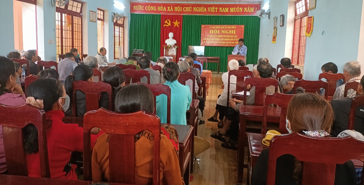 Ủy ban nhân dân xã Tịnh Minh tổ chức hội nghị lấy ý kiến nhân dân đối với dự thảo Luật Đất đai (sửa đổi)